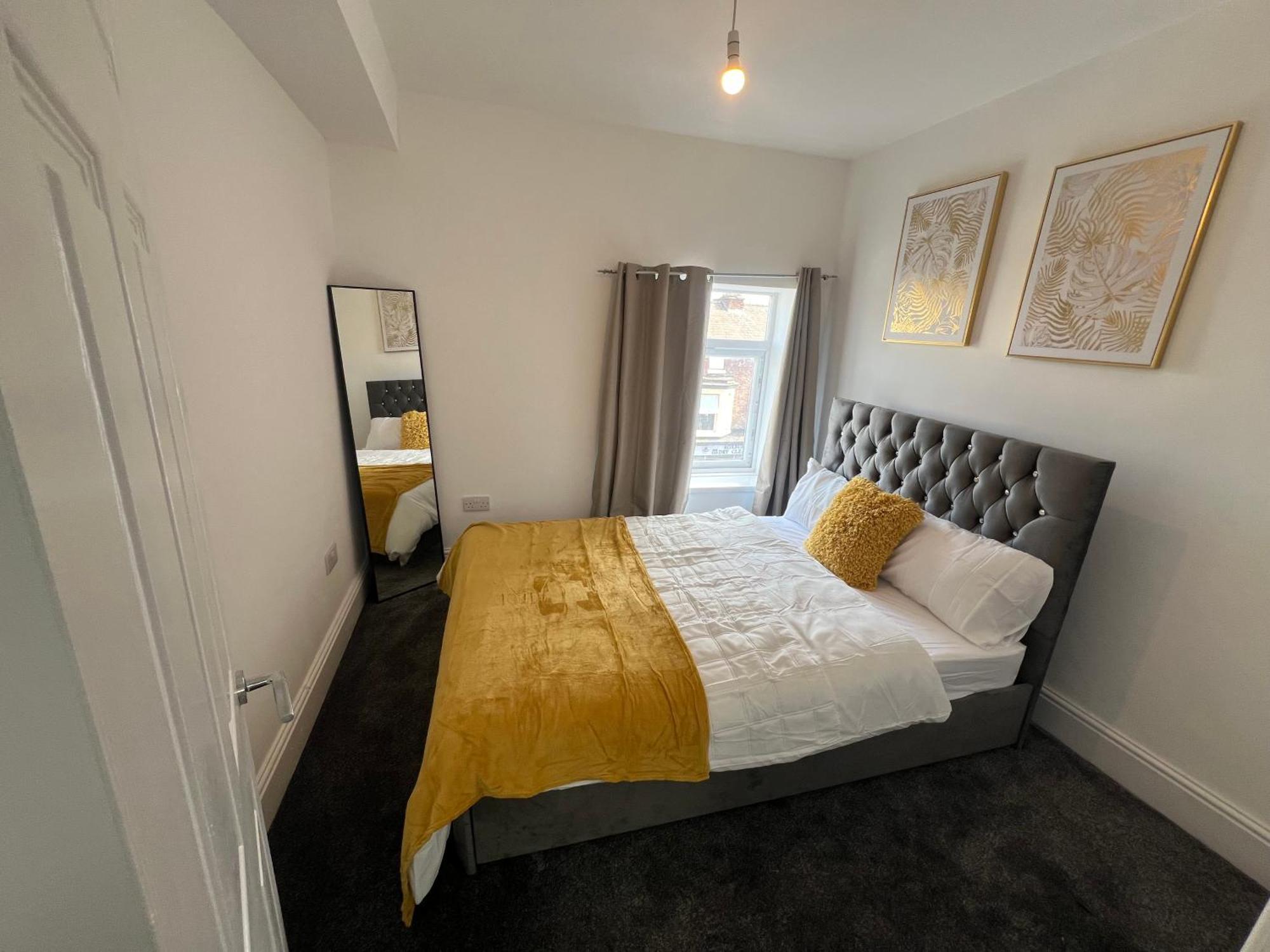 Beach House In Liverpool Waterloo Экстерьер фото